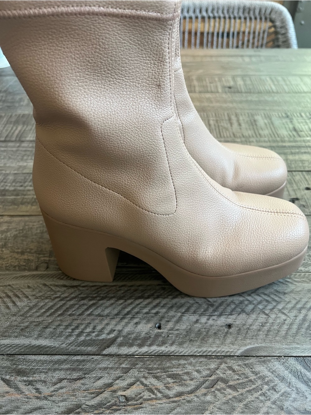 Intentionally Blank sz38 Platform Ankle Boots in Nude Tan NEW - Picture 6 of 13
